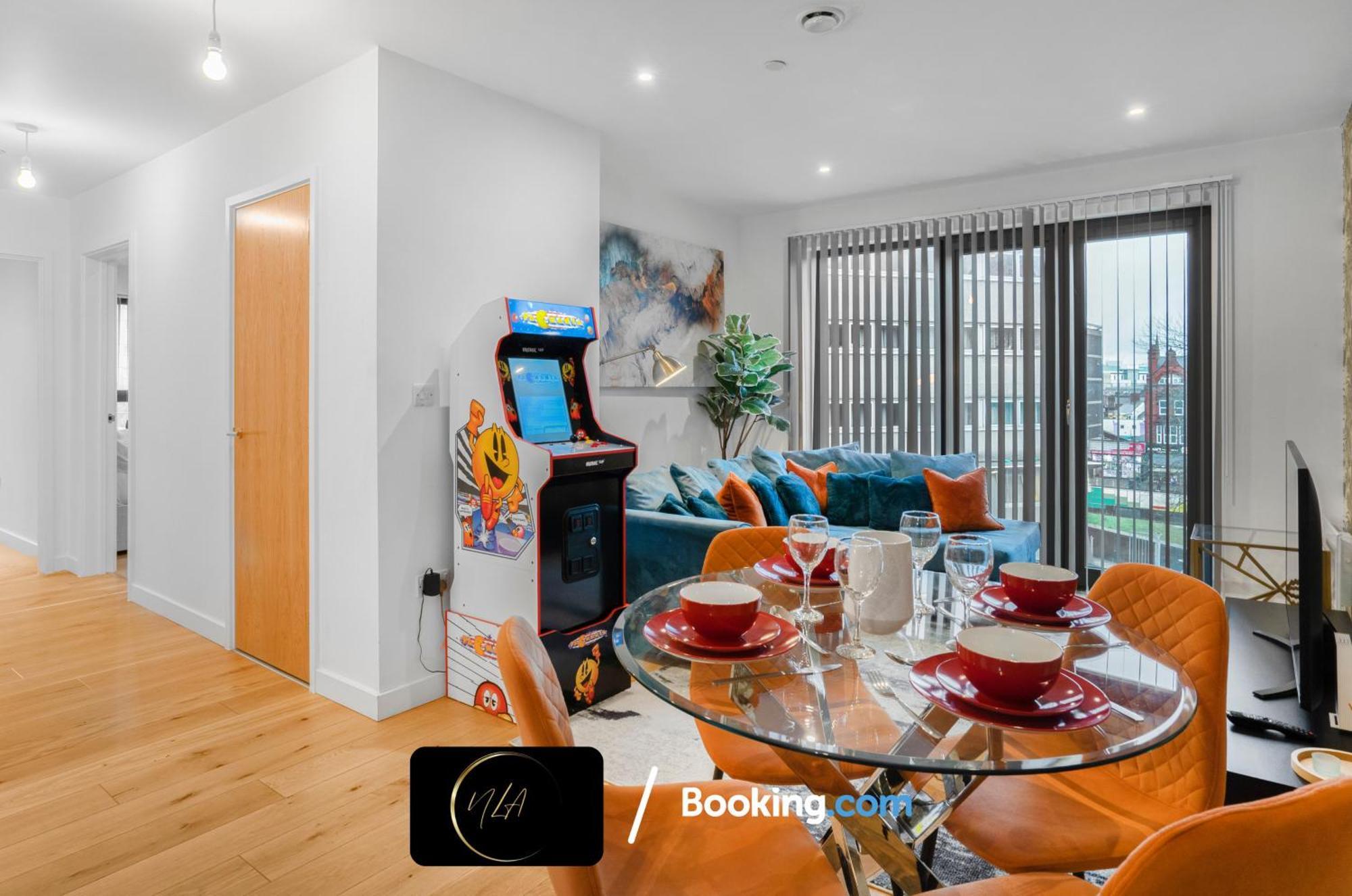 City Centre Apartment With Free Parking, 2 Bathrooms, Netflix And Wifi - Suitable For Contractors And Families - By Noor Luxury Accommodations Birmingham Exteriér fotografie