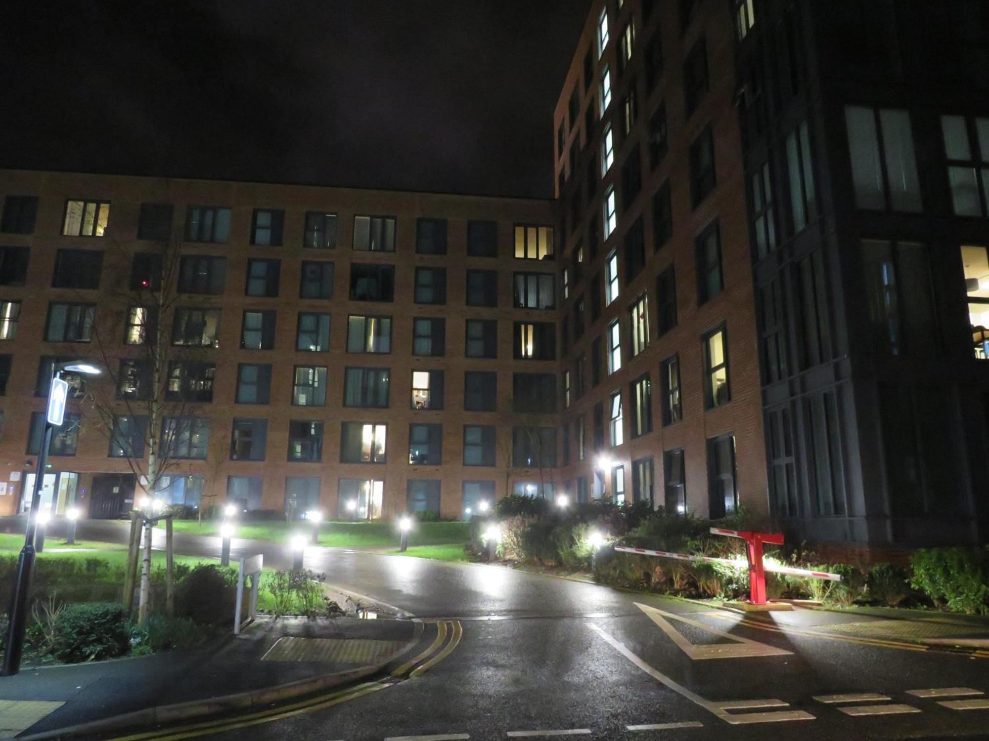 City Centre Apartment With Free Parking, 2 Bathrooms, Netflix And Wifi - Suitable For Contractors And Families - By Noor Luxury Accommodations Birmingham Exteriér fotografie